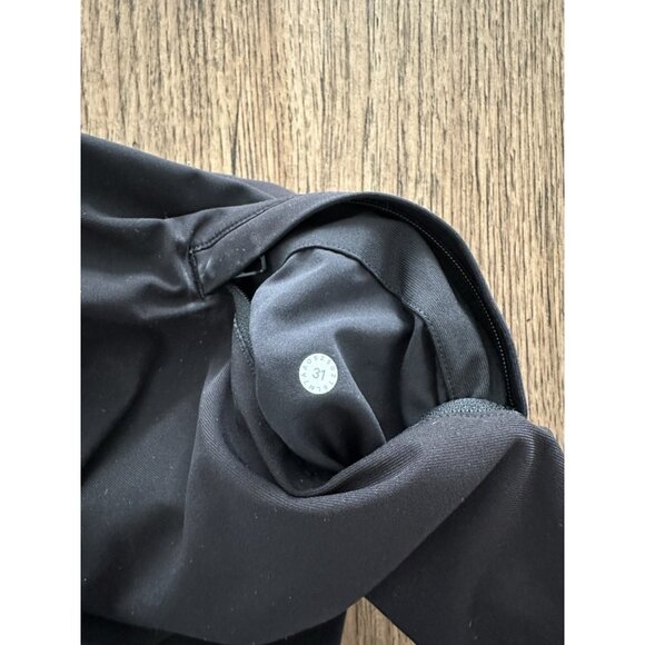 Lululemon Men’s ABC Black Shorts 31 Golf Performance - Picture 3 of 3